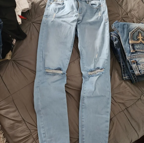 Jeans - Picture 7 of 16